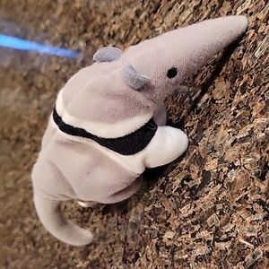Free with any kids item. Ty Teenie beanie baby aardvark missing tags